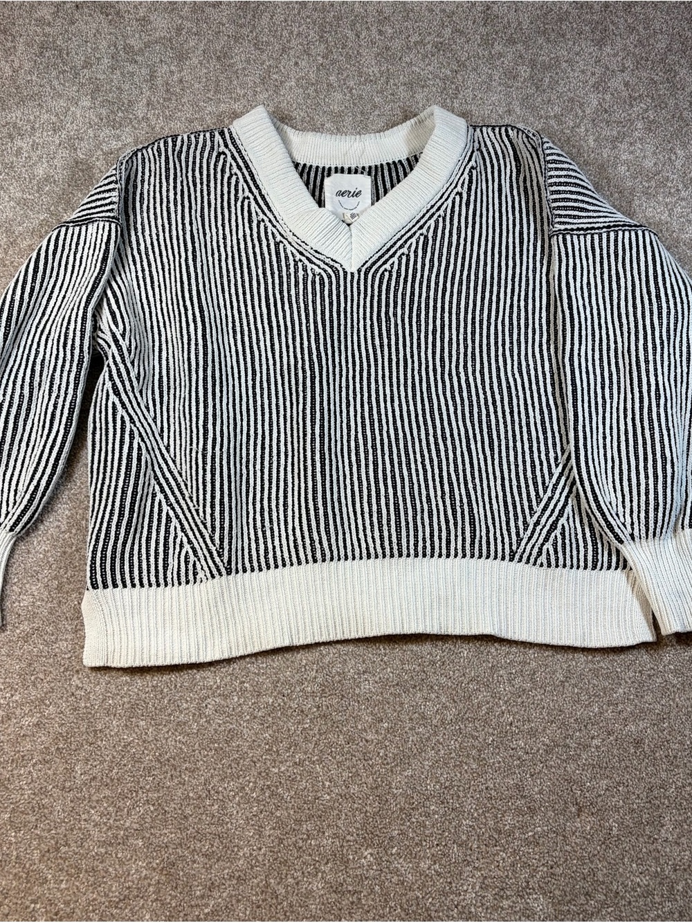 aerie Black and White Striped V-Neck Pullover Sweater